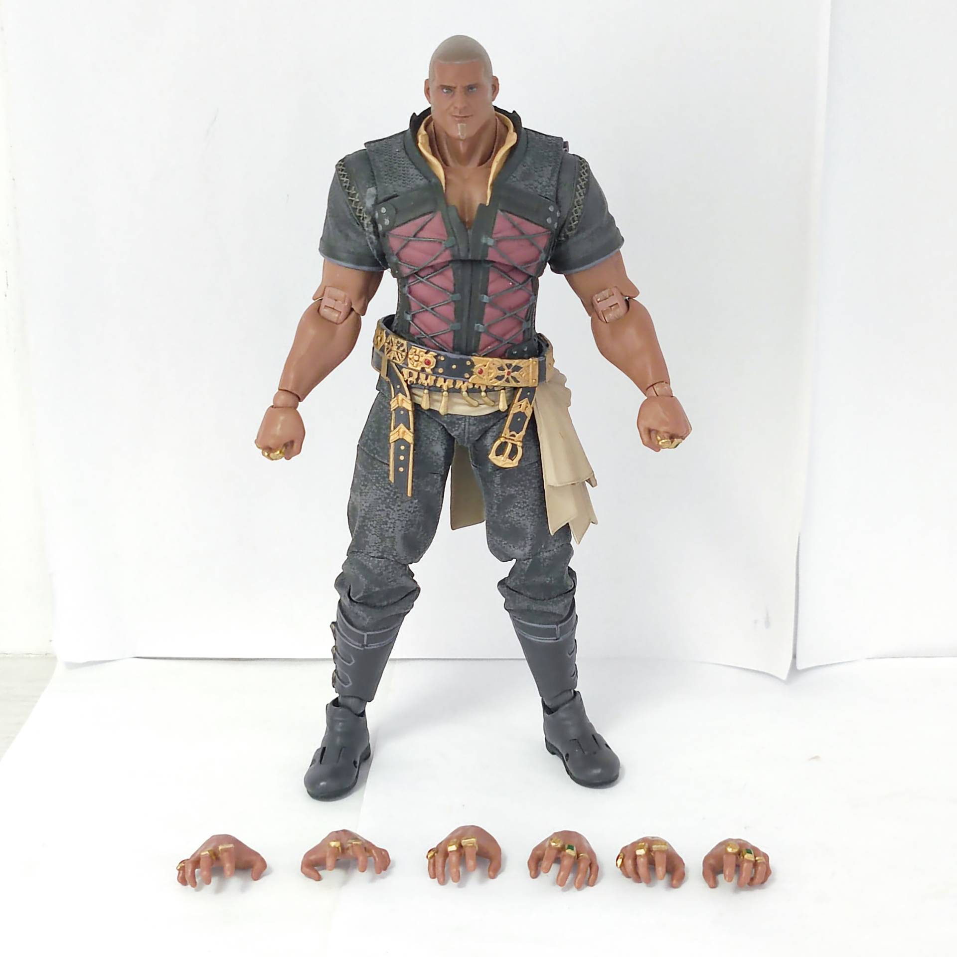Official Loose Figure Hugo Kup - Model Kit Final Fantasy ulasan dan harga